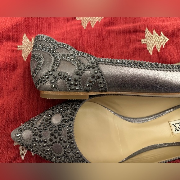 Badgley Mischka Gigi crystal-embellished pointed-toe flats - Size 8.5 - Picture 6 of 10